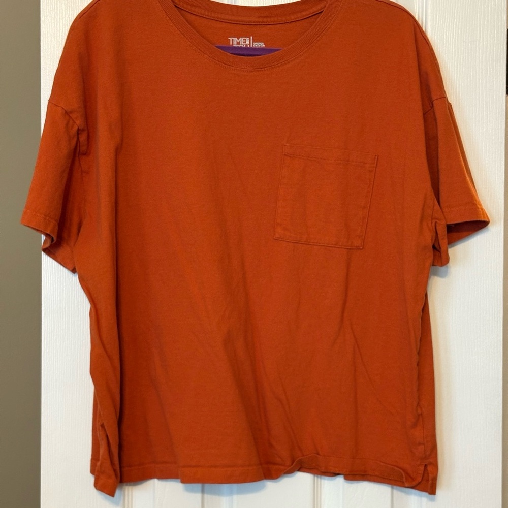 Time and Tru Orange Short Sleeve Tee